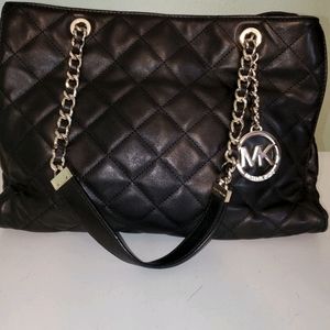Michael Kors Handbag Susannah Black Quilted Tote
